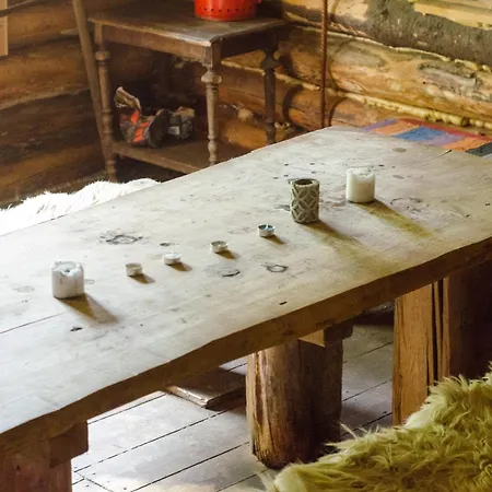 V Divocine Luksustelt *